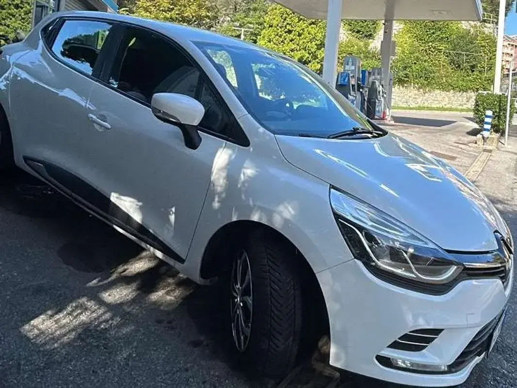 Usata Renault Clio IV Business 75 CV (55 kW) 2019 Bianco Berlina