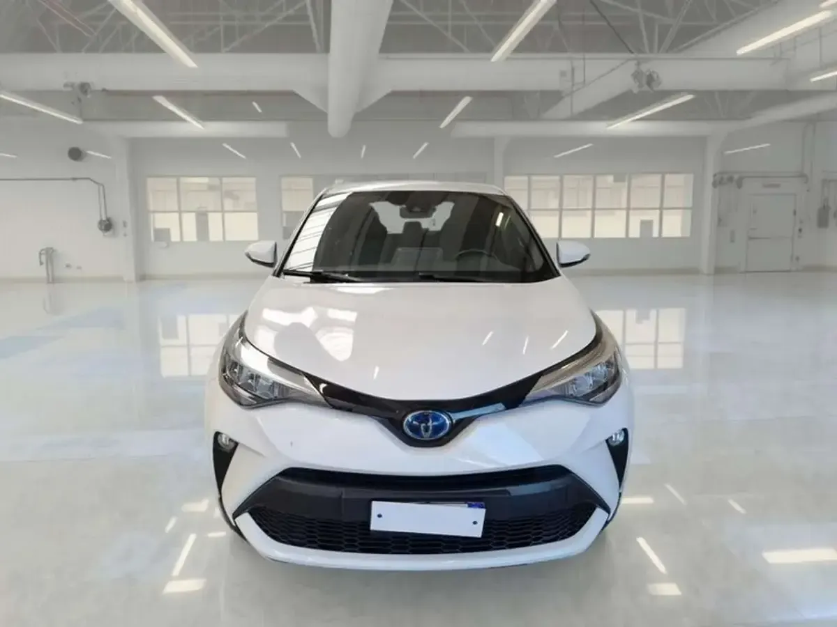 Usata Toyota C-HR Business Edition 98 CV (72 kW) 2020 Bianco SUV