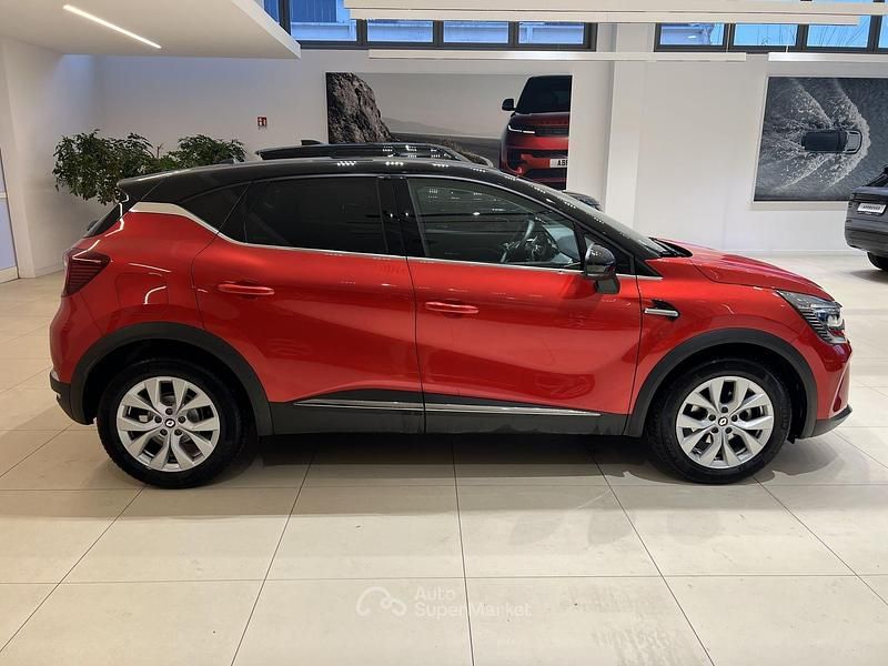 Usata Renault Captur Intens 91 CV (66 kW) 2022 Rosso SUV