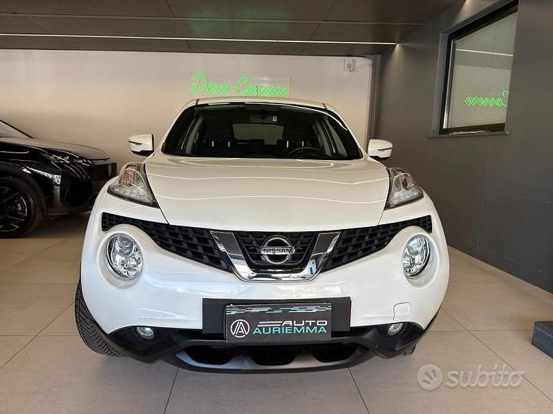 Usata Nissan Juke Acenta 110 CV (80 kW) 2016 Bianco perlato SUV