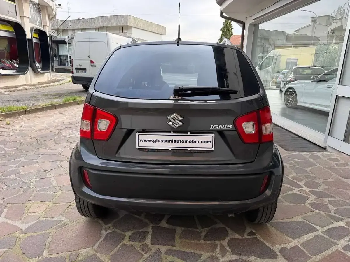 Usata Suzuki Ignis 90 CV (66 kW) 2020 Grigio SUV
