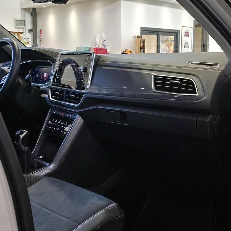 Usata VW T-Roc Style 110 CV (80 kW) 2023 Grigio ascot SUV