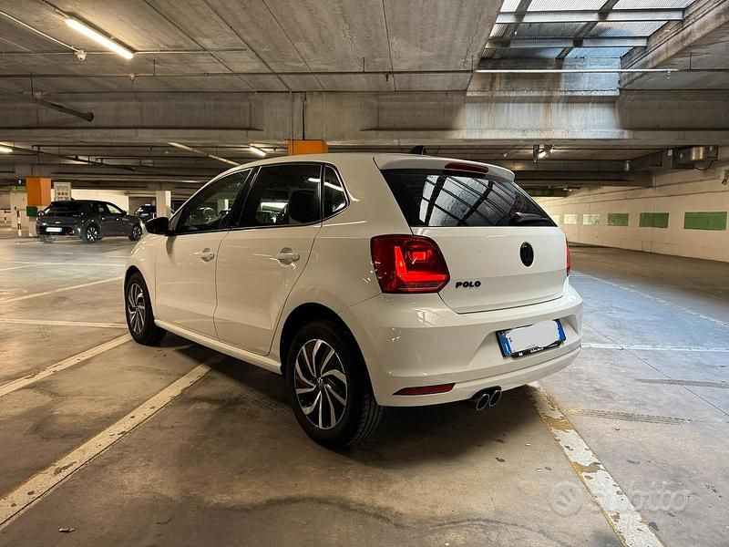 Usata VW Polo 75 CV (55 kW) 2015 Bianco Berlina