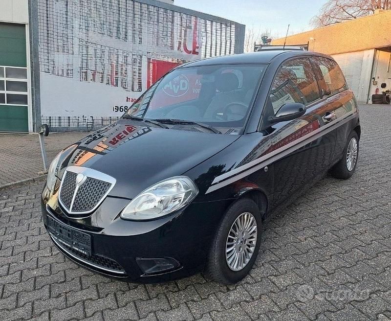 Usata Lancia Ypsilon 59 CV (43 kW) 2009 Nero Utilitaria