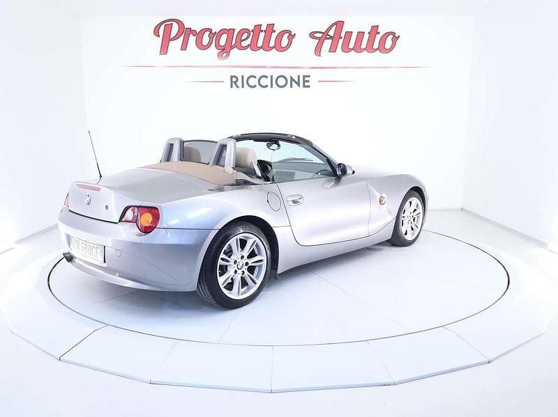 Usata BMW Z4 170 CV (125 kW) 2005 Grigio Cabrio