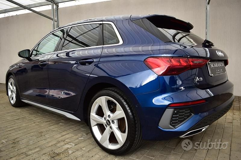 Begagnad Audi A3 S-Line 116 HK (85 kW) 2024 Blå Sedan