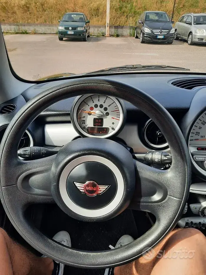 Usata Mini ONE 75 CV (55 kW) 2011 Nero Utilitaria