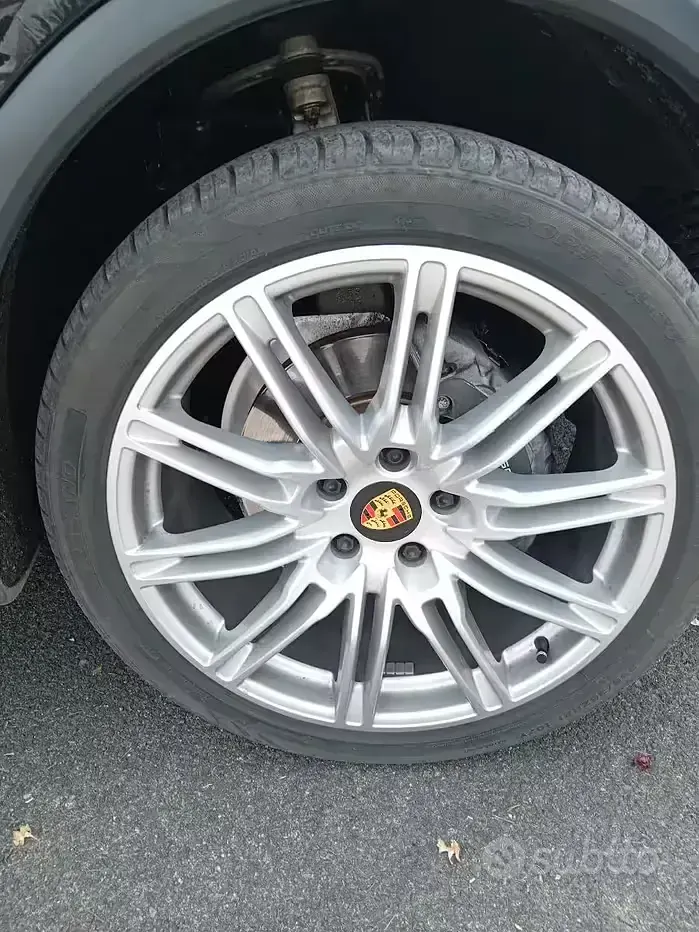 Usata Porsche Cayenne 245 CV (180 kW) 2012 Nero SUV