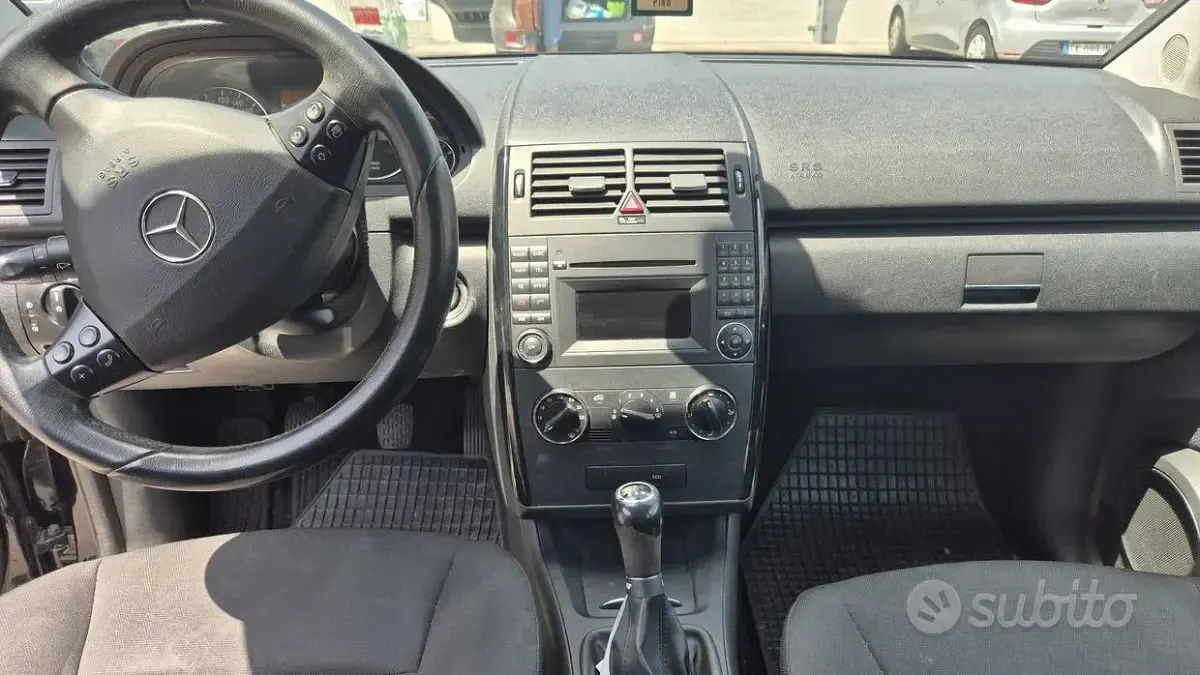 Usata Mercedes A150 95 CV (69 kW) 2010 Nero Berlina