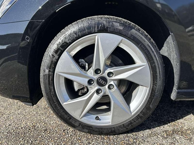 Usado Audi A3 150 CV (110 kW) 2024 Negro Berlina