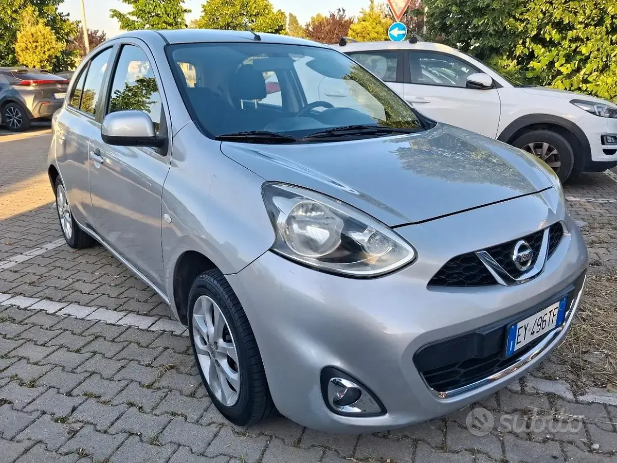 Usata Nissan Micra Acenta 80 CV (58 kW) 2015 Grigio Utilitaria