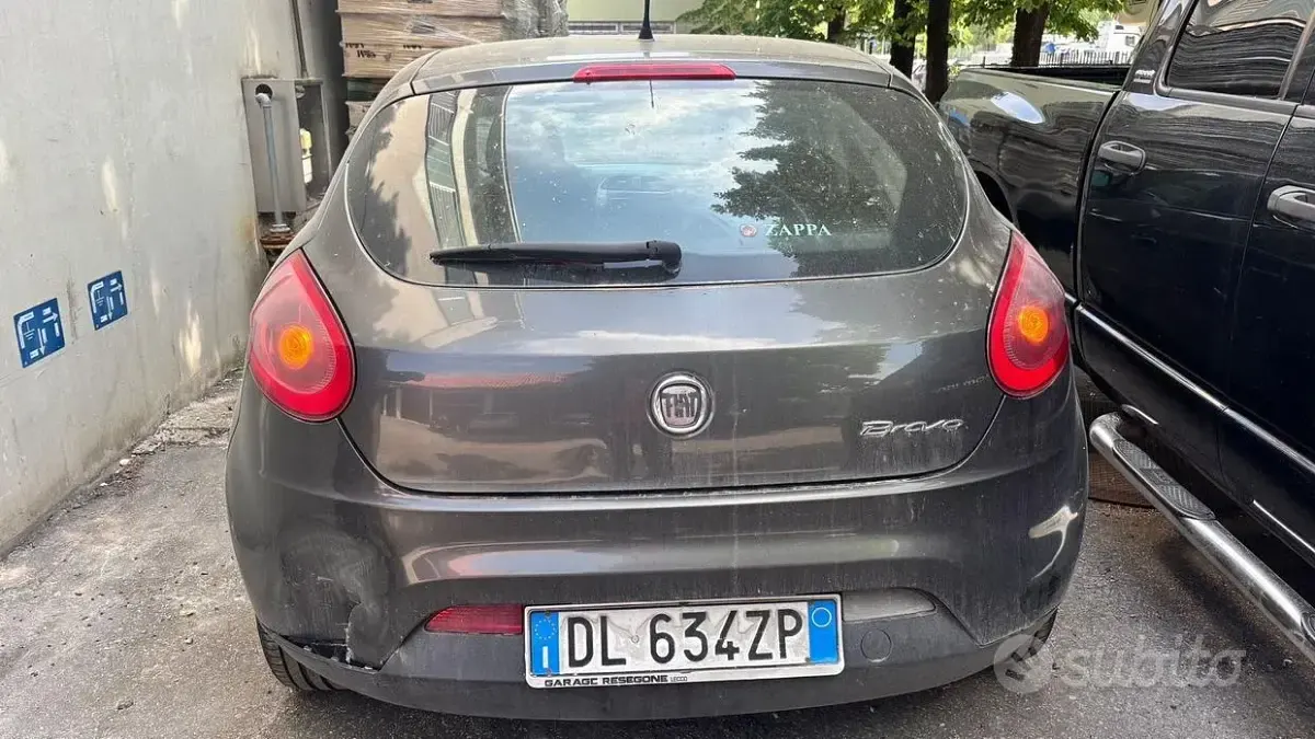 Usata Fiat Bravo Dynamic 120 CV (88 kW) 2007 Grigio Utilitaria