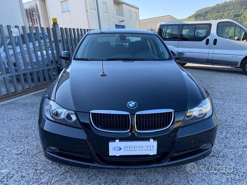 Usata BMW 320 177 CV (130 kW) 2008 Nero Berlina