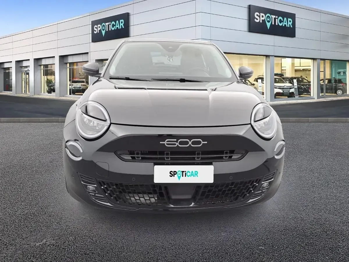 Usata Fiat 600 Pop 145 CV (106 kW) 2025 Nero SUV