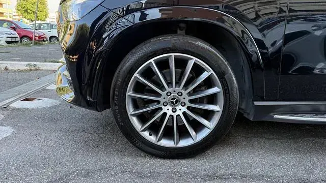 Usata Mercedes GLE300 AMG Line Premium 272 CV (200 kW) 2023 Nero metallizzato SUV