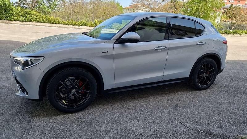 Usata Alfa Romeo Stelvio Sprint 190 CV (139 kW) 2020 SUV