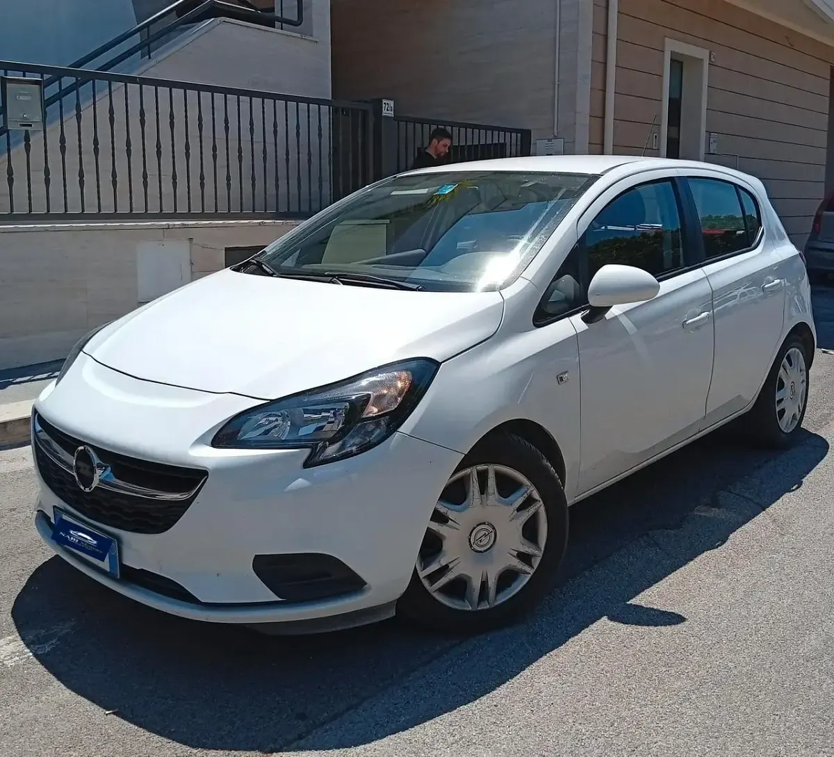 Usata Opel Corsa 75 CV (55 kW) 2016 Bianco Utilitaria