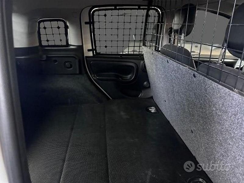 Usata Fiat Panda Pop 69 CV (50 kW) 2019 Bianco Utilitaria