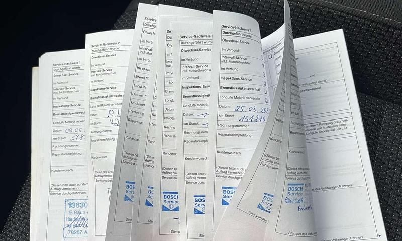 Usata VW Touran Comfortline 105 CV (77 kW) 2011 Blu/azzurro Monovolume