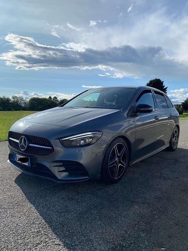 Usata 2019 Mercedes B200 Monovolume | 20.000 € (Ottimo prezzo) - Immagine 1/4