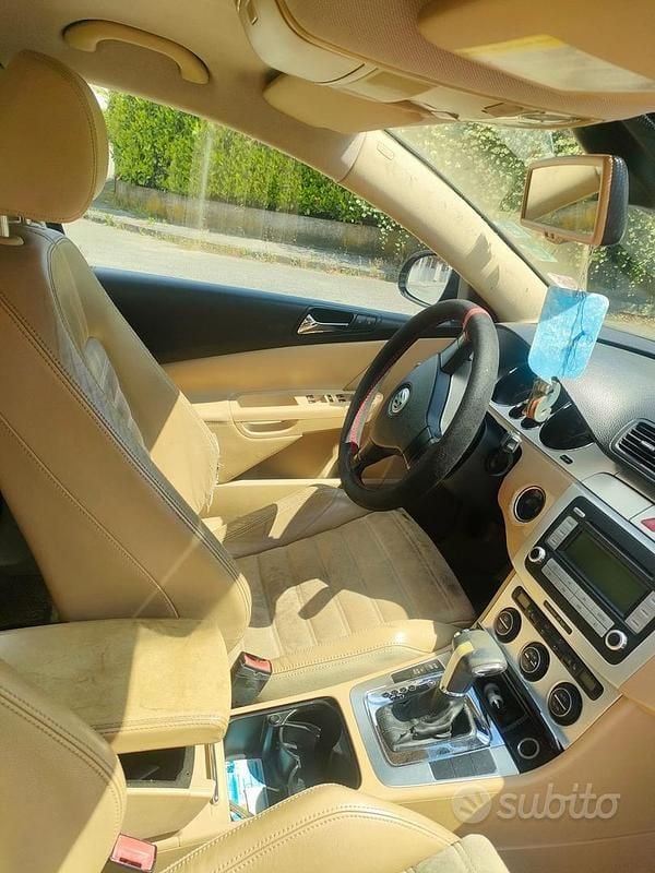 Usata VW Passat 170 CV (125 kW) 2007 Nero Station wagon