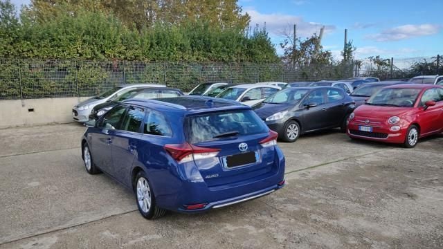 Blu Usata 2018 Toyota Auris Touring Sports Business Edition Station wagon | 15.900 € - Immagine 1/4