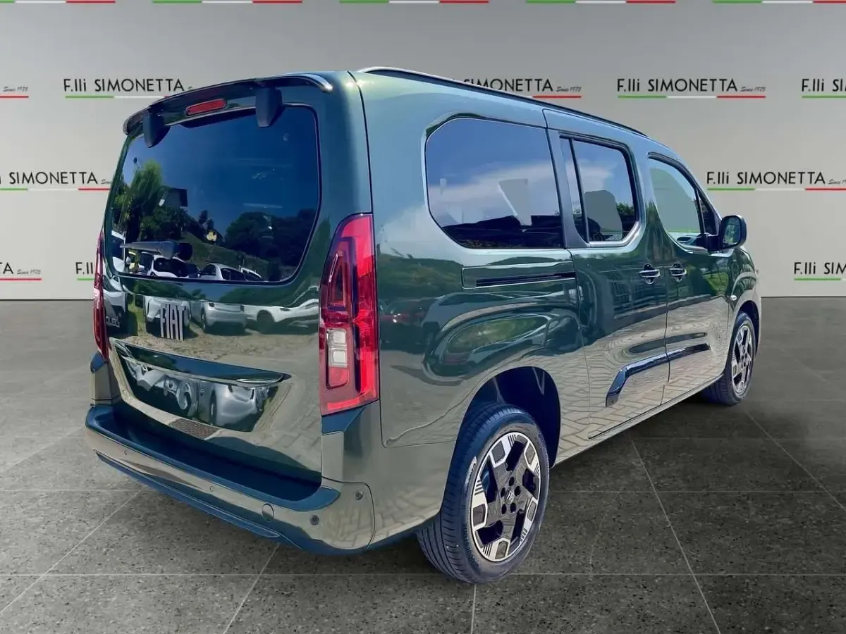 Nuova Fiat Qubo La Prima 131 CV (96 kW) 2026 Verde Monovolume