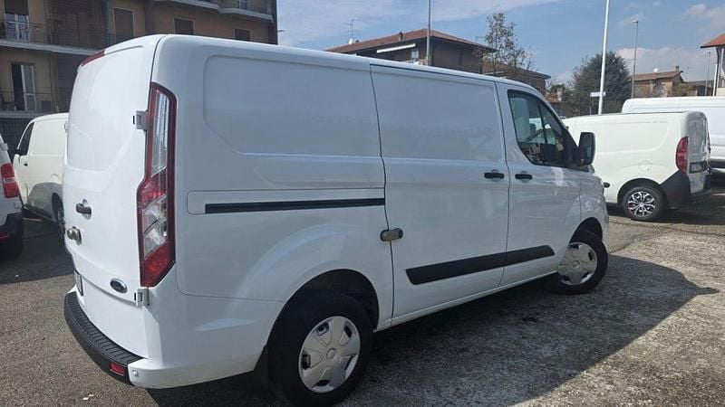 Usata Ford Transit Custom Trend 131 CV (96 kW) 2022 Bianco / pastello Berlina