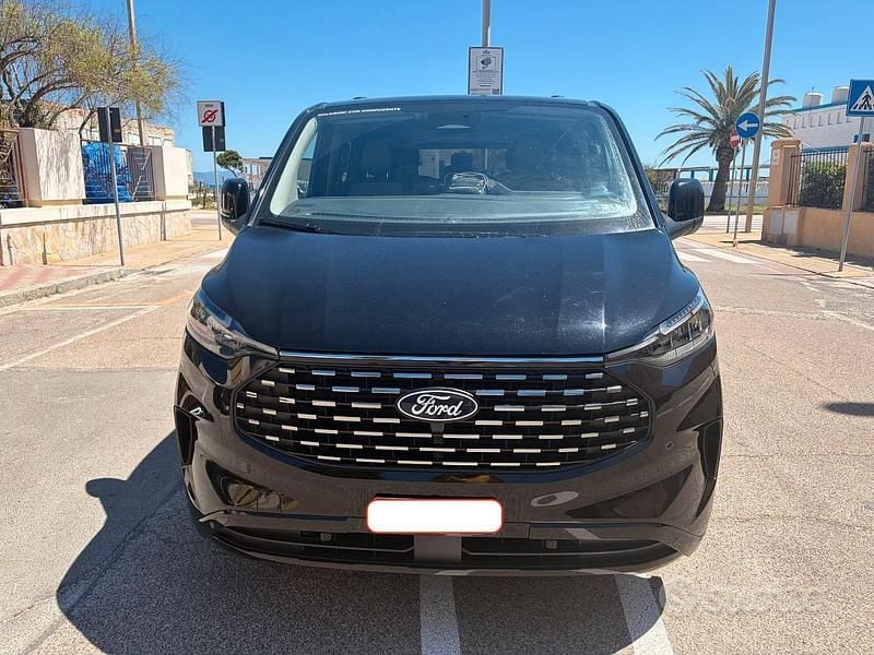 Usata Ford Transit Custom 170 CV (125 kW) 2024 Nero