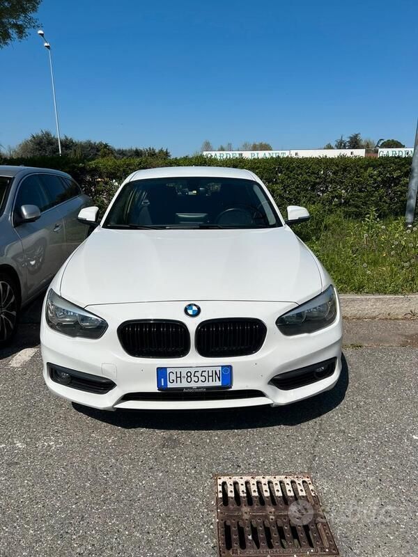 Usata BMW 116 Advantage 116 CV (85 kW) 2017 Bianco Utilitaria
