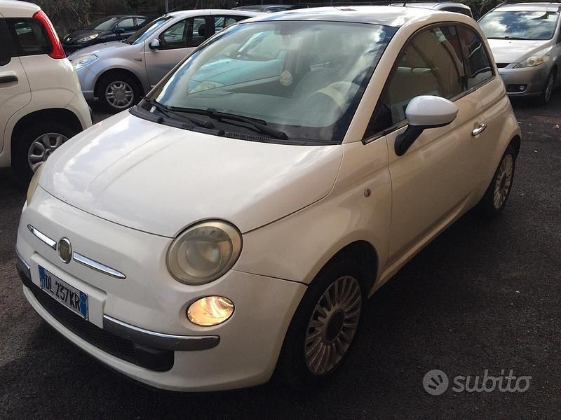 Bianco Usata 2007 Fiat 500 Lounge Tre volumi | 2999 € (Buon prezzo) - Immagine 1/4