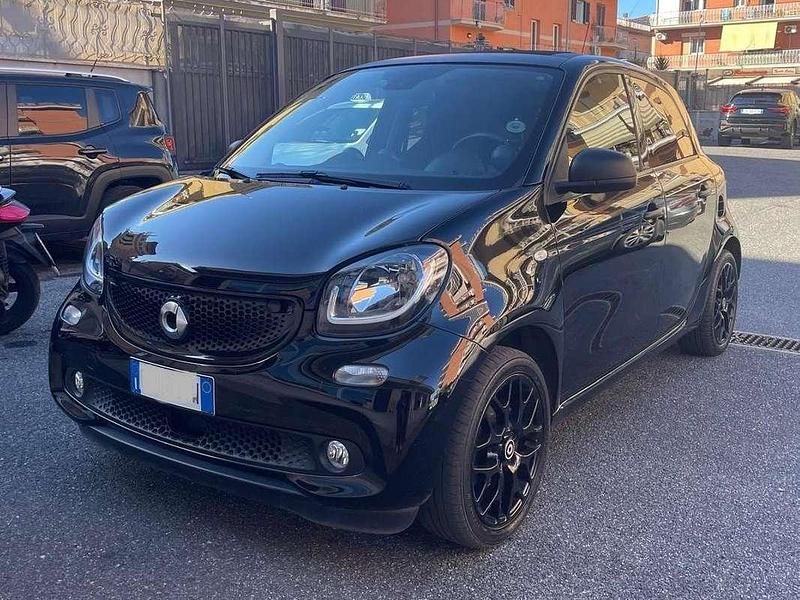 Usata Smart ForFour Passion 90 CV (66 kW) 2018 Nero Utilitaria