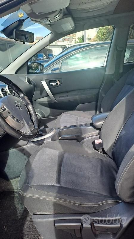 Usata Nissan Qashqai 110 CV (80 kW) 2012 Grigio SUV