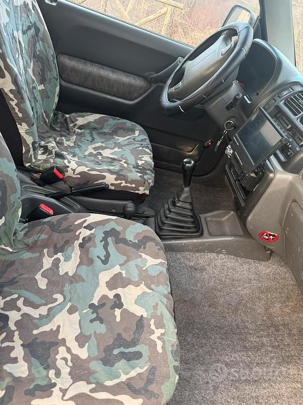 Usata Suzuki Jimny 80 CV (58 kW) 2000 Verde SUV