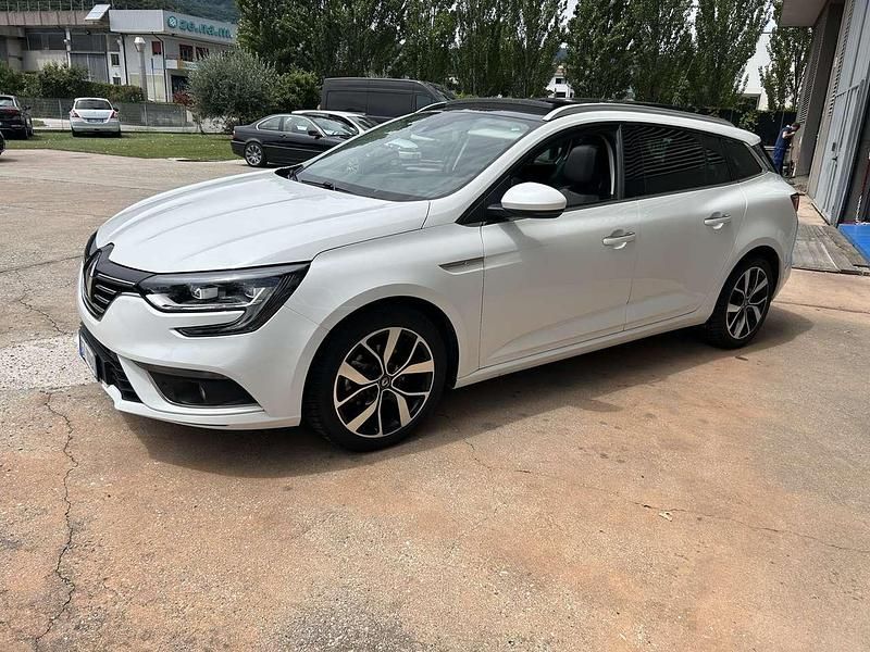 Usata Renault Mégane GrandTour Intens 116 CV (85 kW) 2019 Bianco Station wagon