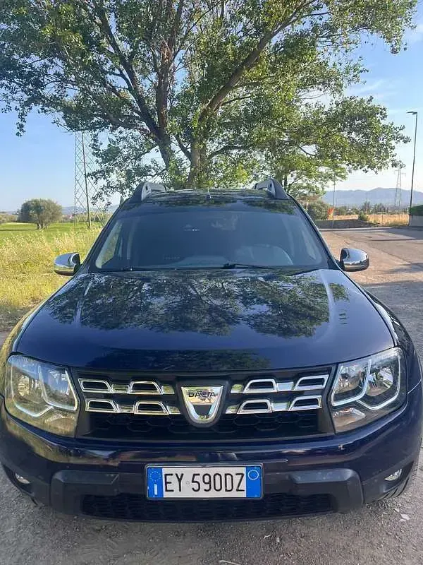 Usata Dacia Duster Prestige 109 CV (80 kW) 2015 Blu/azzurro SUV