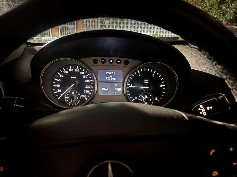 Usata Mercedes ML320 224 CV (164 kW) 2007 SUV