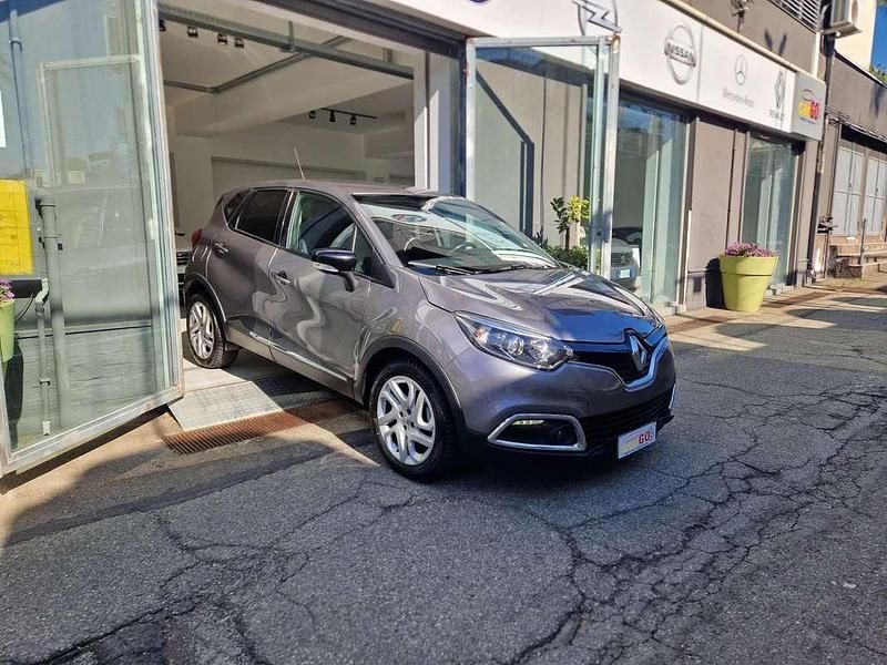 Usata Renault Captur Intens 110 CV (80 kW) 2017 Grigio SUV
