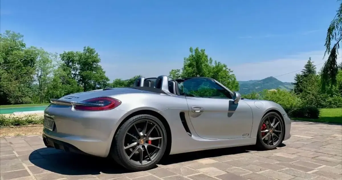 Usata Porsche Boxster 330 CV (242 kW) 2015 Argento Cabrio