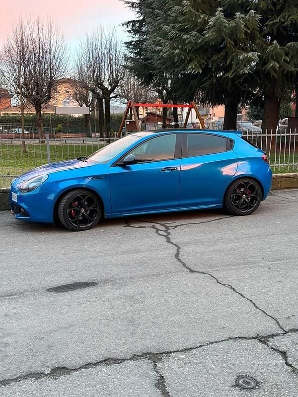 Usata Alfa Romeo Giulietta 120 CV (88 kW) 2018 Blu Utilitaria