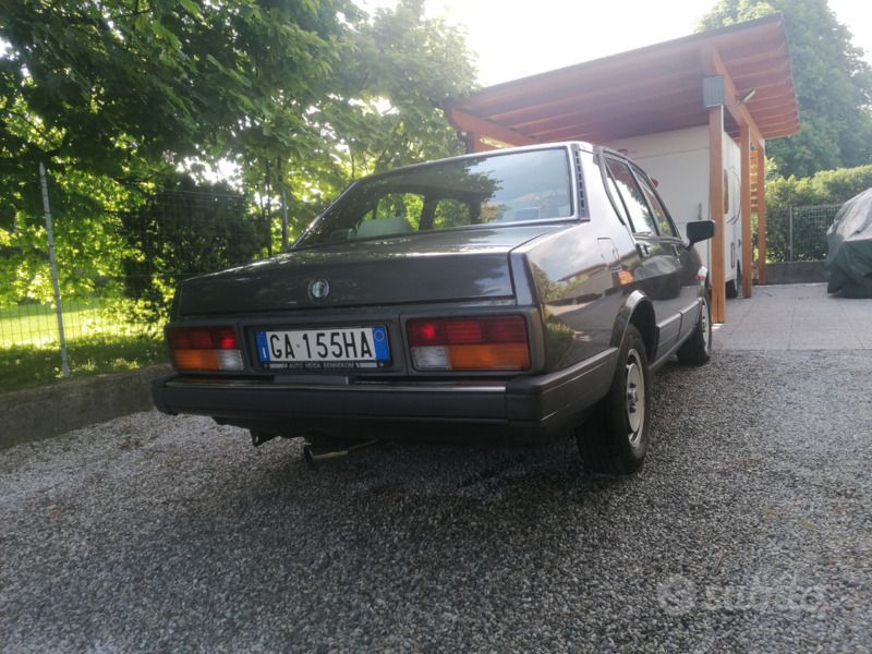 Usata Alfa Romeo Alfetta 1983 Grigio Berlina