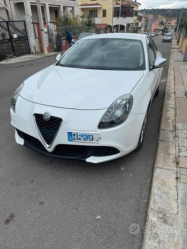 Usata Alfa Romeo Giulietta 120 CV (88 kW) 2016 Bianco Utilitaria