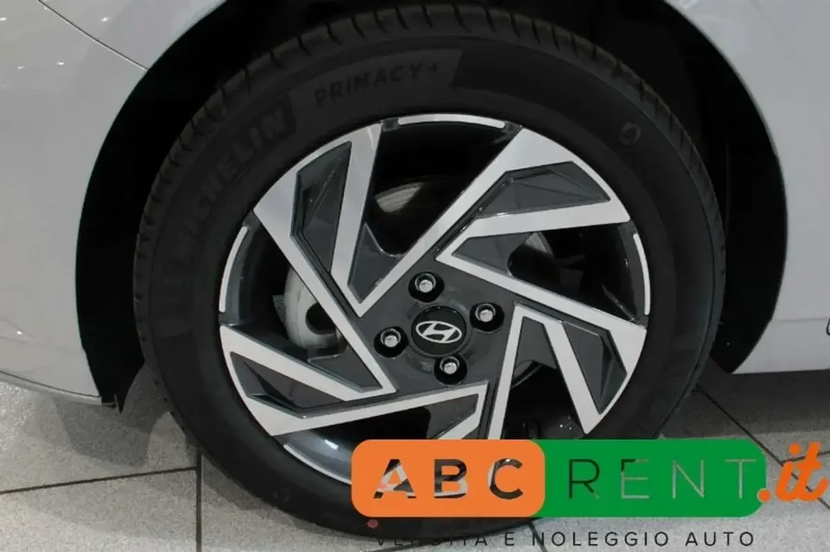 Nuova Hyundai i20 90 CV (66 kW) 2026 Bianco Utilitaria