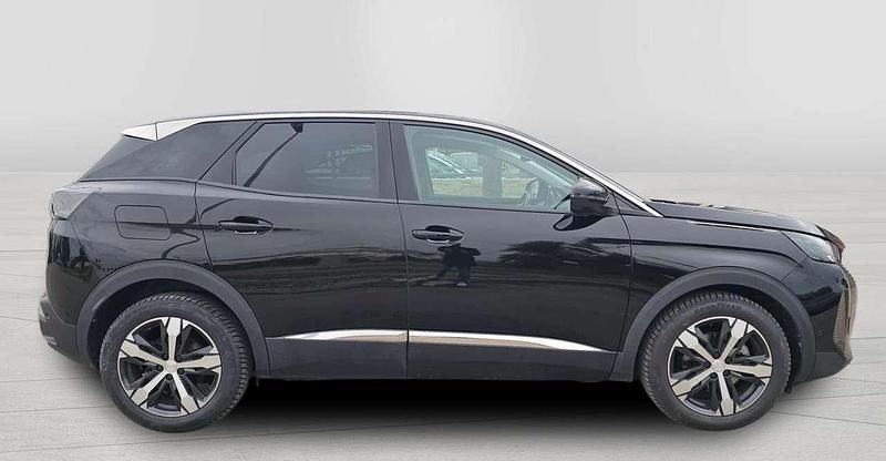 Usata Peugeot 3008 Allure 131 CV (96 kW) 2022 Nero SUV