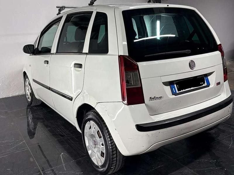 Usata Fiat Idea Active 95 CV (69 kW) 2012 Bianco Monovolume