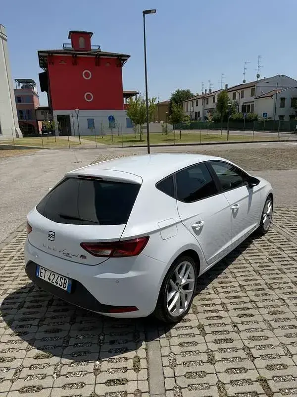 Usata Seat Leon FR 150 CV (110 kW) 2014 Berlina