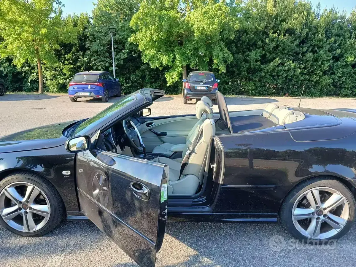 Usata Saab 9-3 180 CV (132 kW) 2008 Nero Cabrio