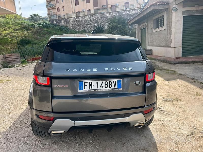 Usata Land Rover Range Rover evoque 180 CV (132 kW) 2018 Grigio SUV