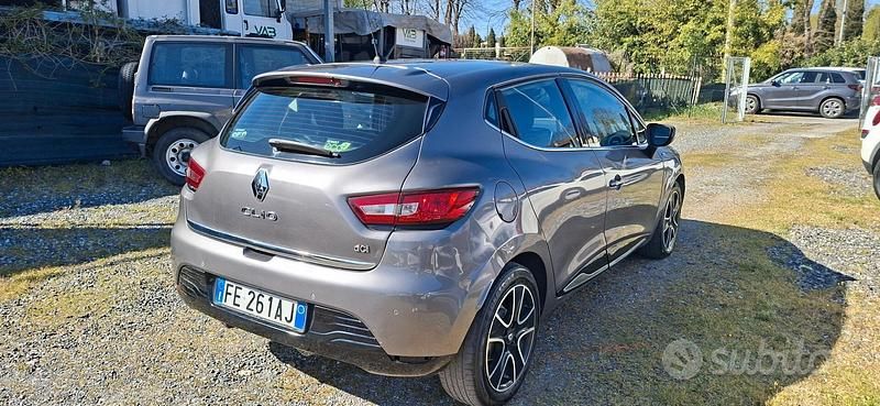 Usata Renault Clio IV 75 CV (55 kW) 2016 Grigio Berlina