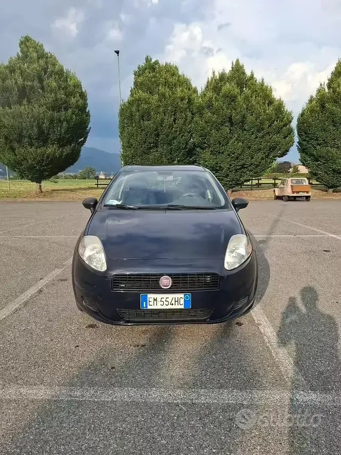 Usata Fiat Punto 69 CV (50 kW) 2012 Blu Utilitaria